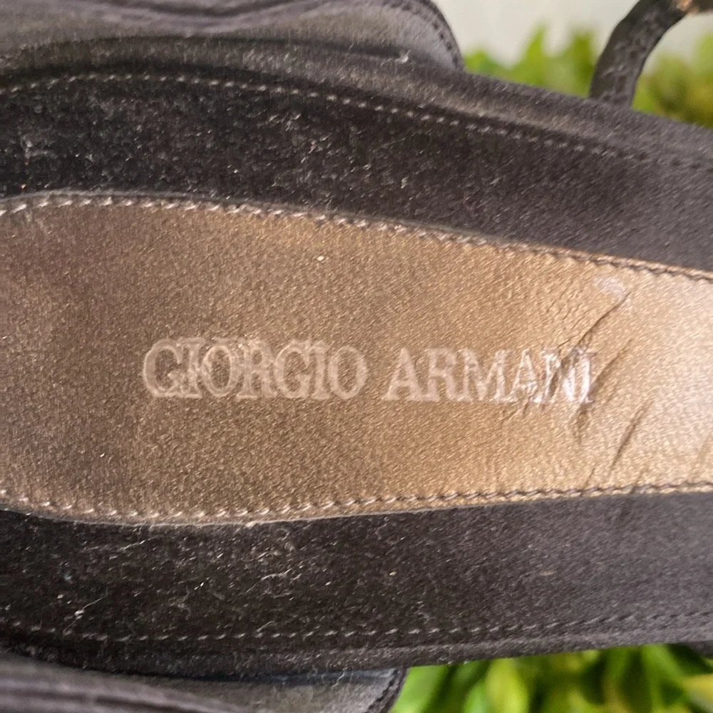 GIORGIO ARMANI VINTAGE BLACK SATIN SLINGBACK POINTED KITTEN HEELS PUMPS SIZE 40 - Picture 8 of 13
